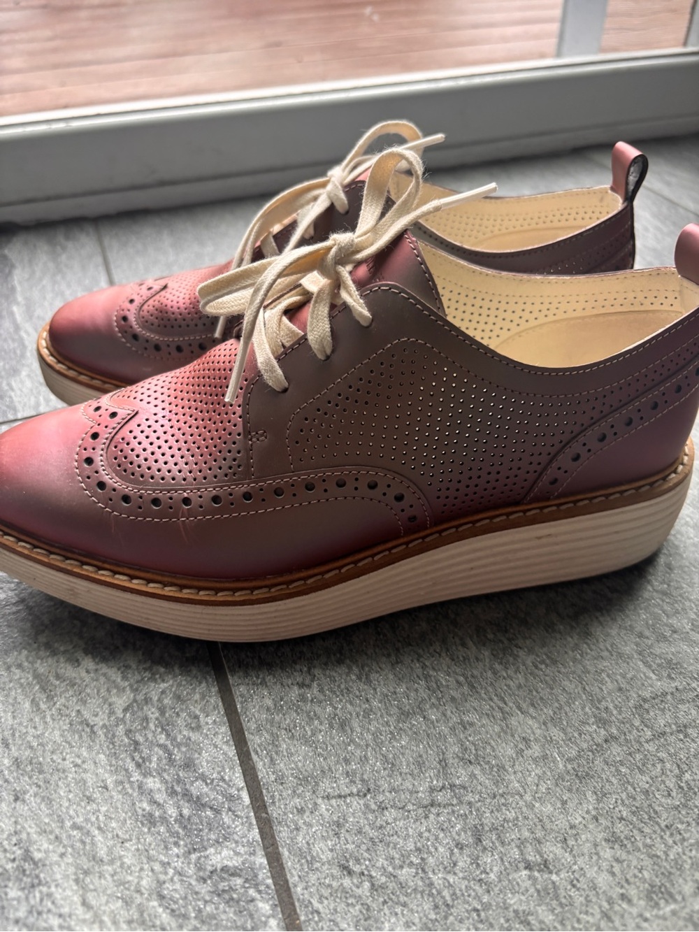 Cole Haan Mauve Pink Perforated Wingtip Lace-Up Platform Oxfords